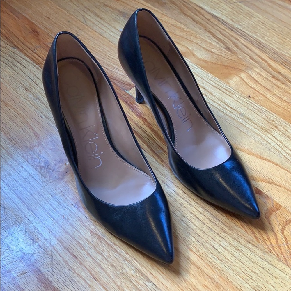 Calvin Klein pointed toe black pumps